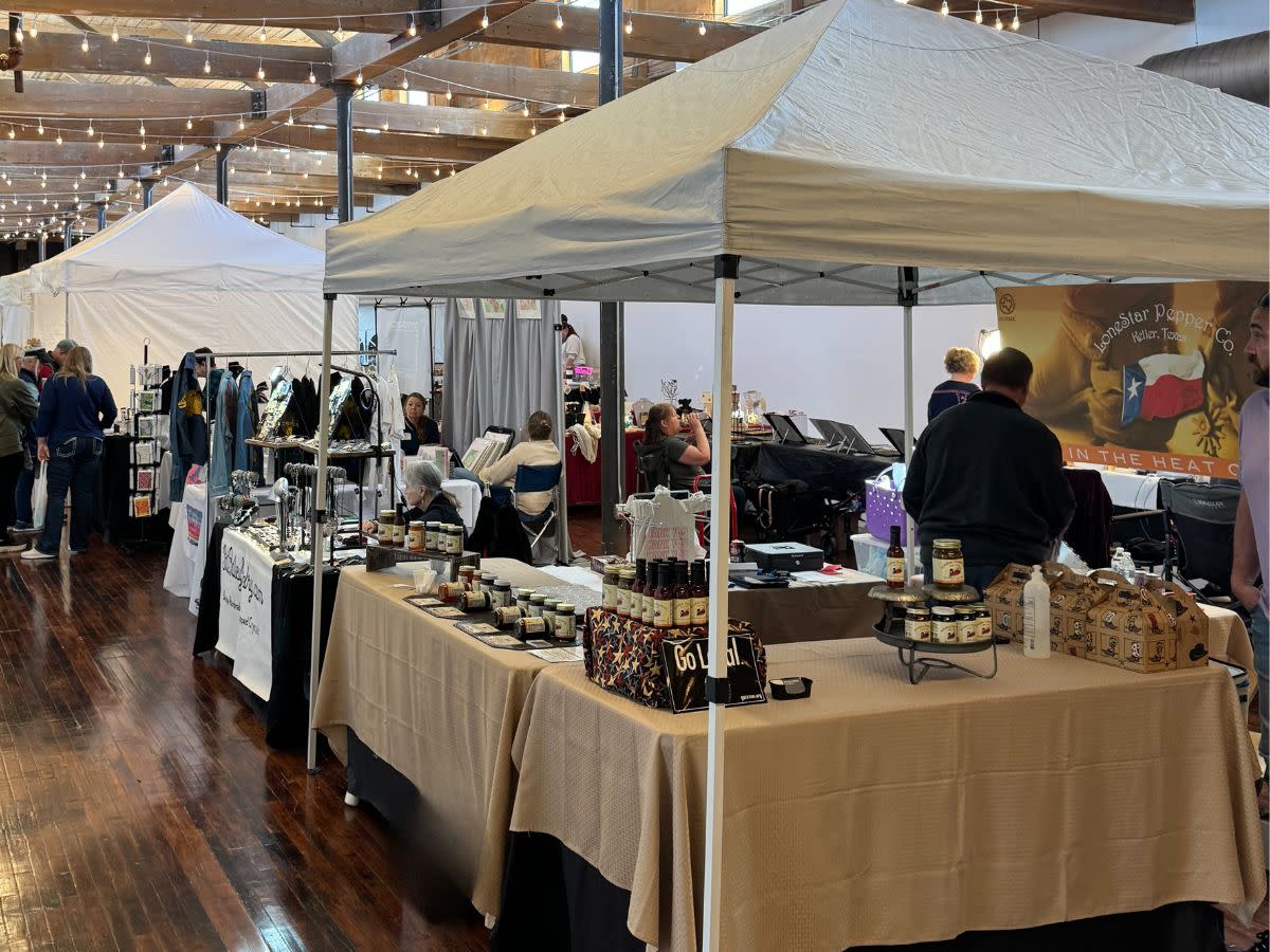 Makers-Market-Visit-McKinney_0282CCC5-A62B-95F1-B6416FF221A72D8F_02a80594-c64e-6144-d7b5a267e6b32ec6