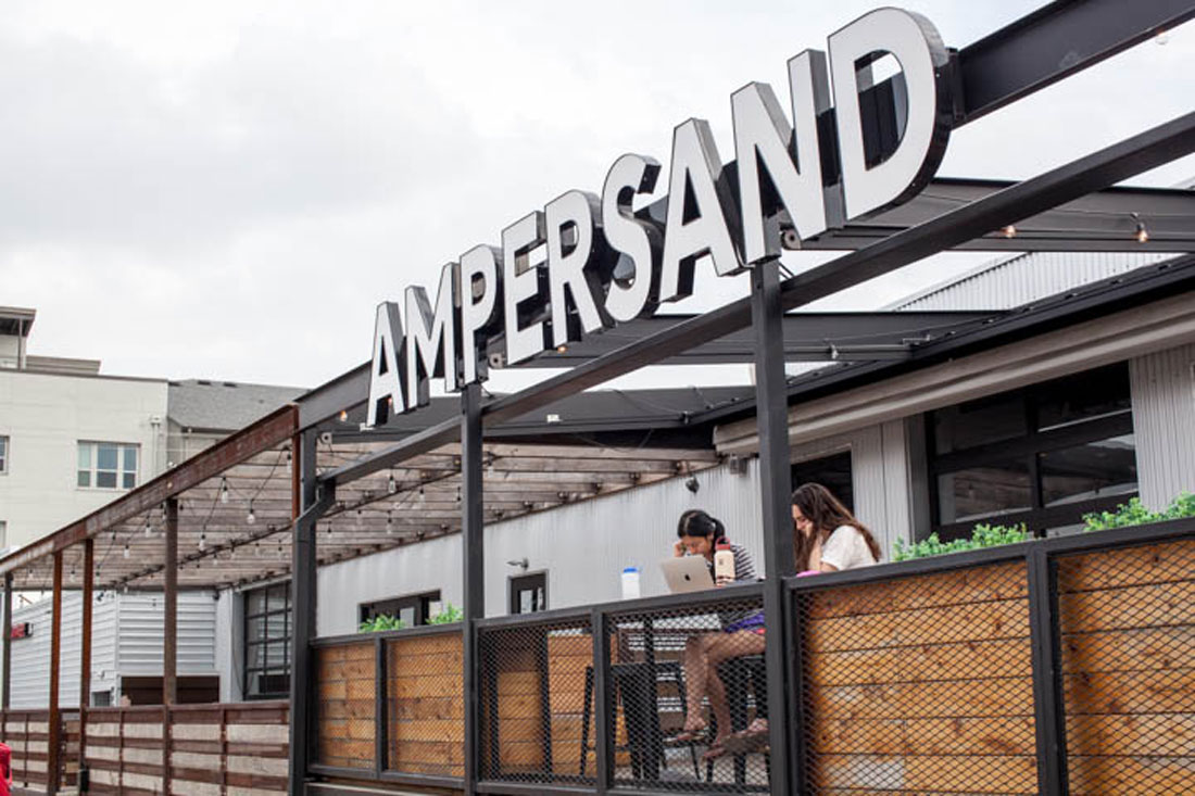LC_Ampersand-7-of-11